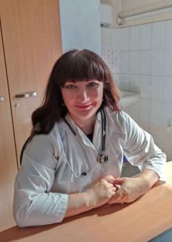 Сафари Нина Сергеевна, едицинская сестра.